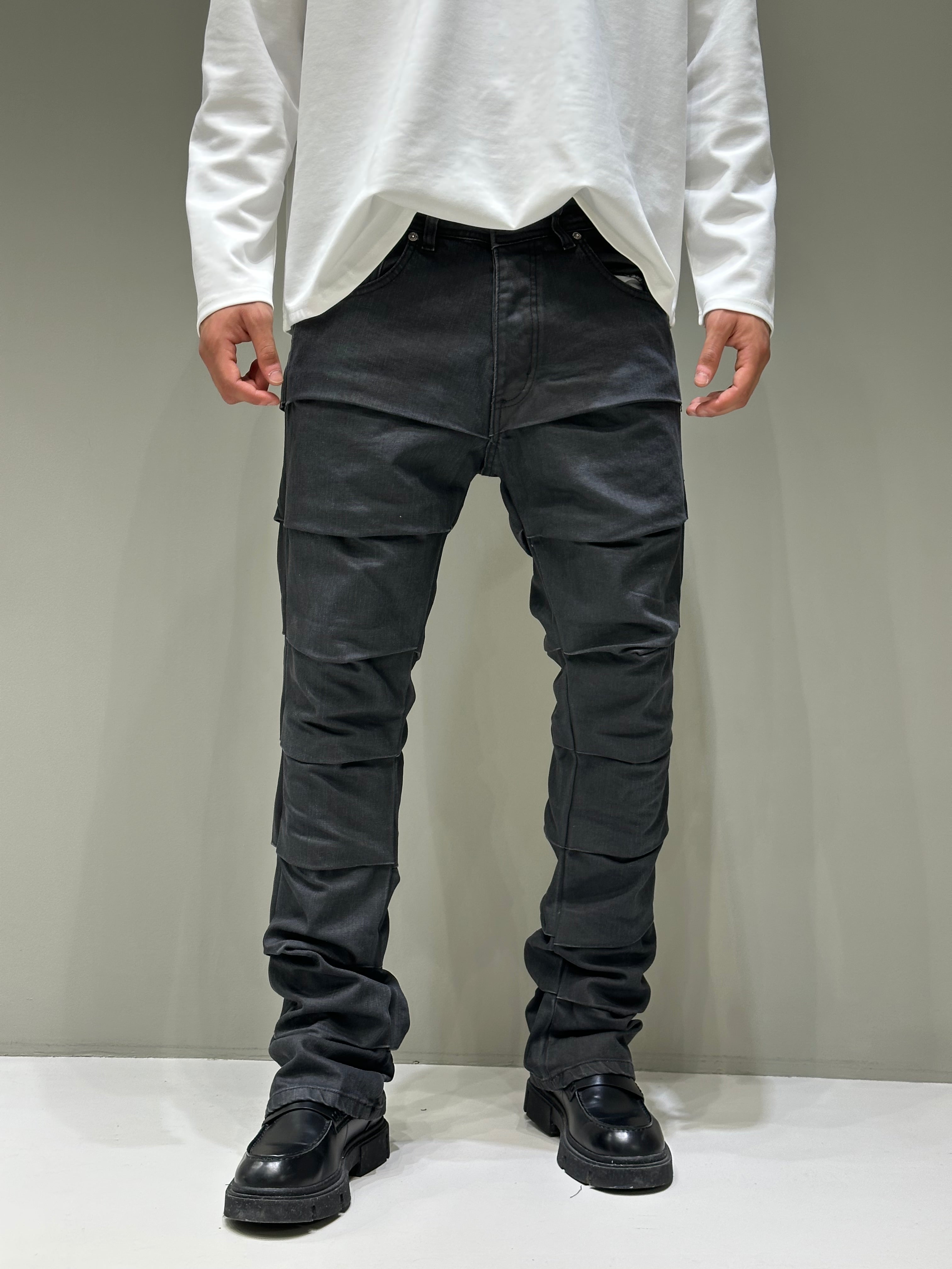 Flare Black Cianotic
