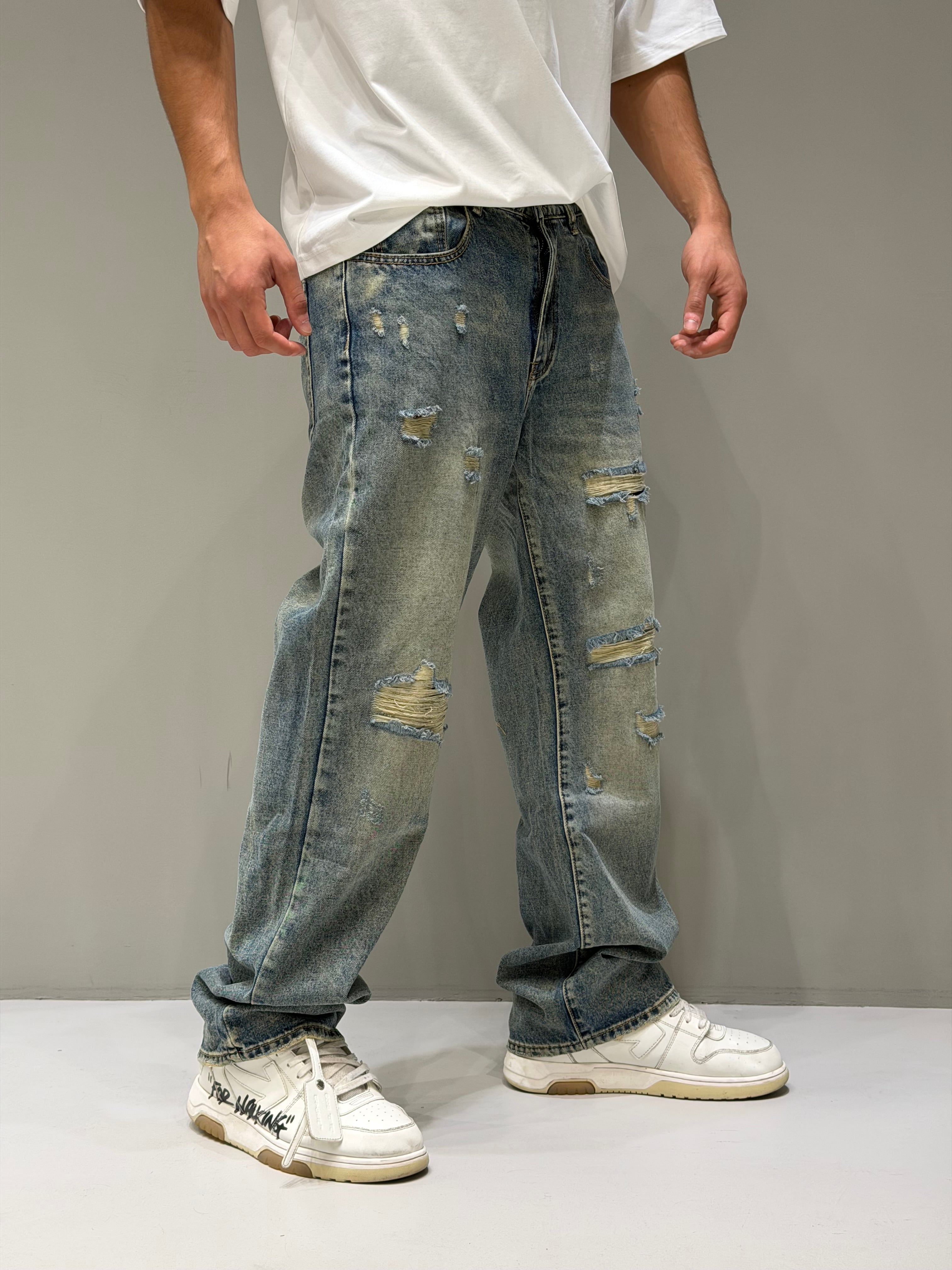 Baggy Sabbiato Strappi